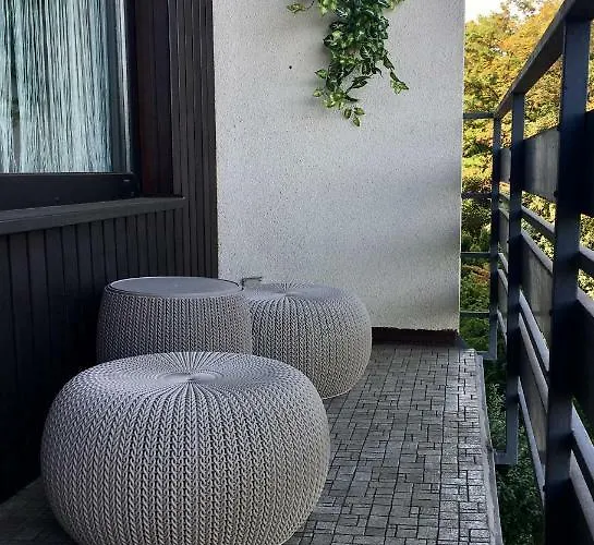 アパート Three *