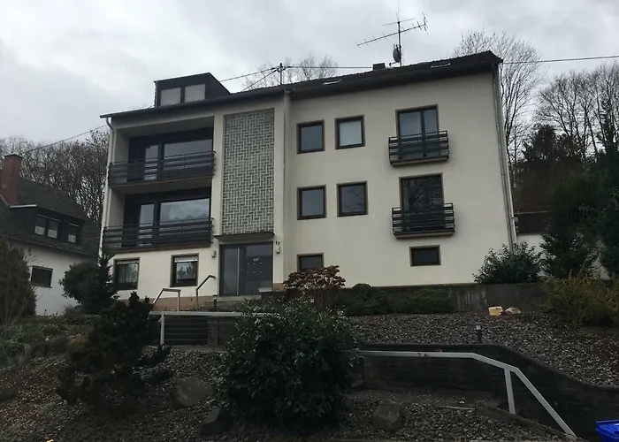 Three アパート コブレンツ